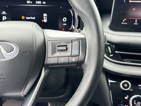 Used 2023 INFINITI QX60 Sensory w/ Vision Package AWD/4WD image 9