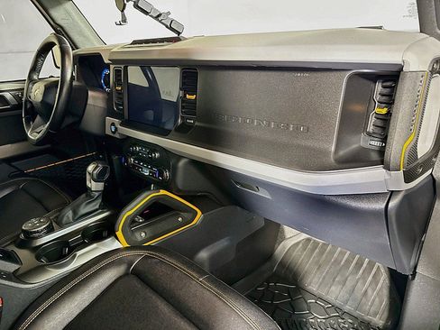 Used 2023 Ford Bronco Badlands AWD/4WD image 28