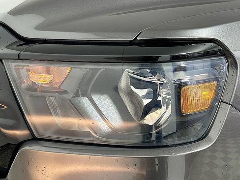 Used 2021 RAM 1500 Big Horn AWD/4WD image 24