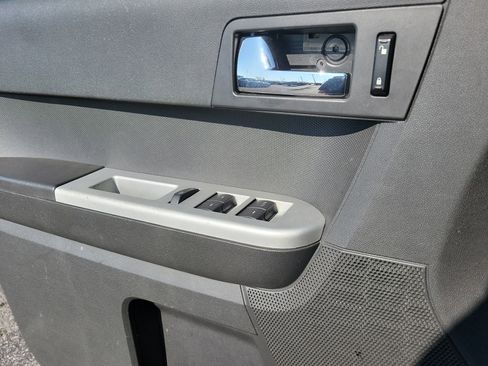 Used 2008 Mercury Mariner 2WD V6 image 7