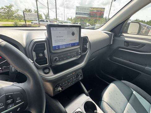 Used 2024 Ford Bronco Sport Outer Banks AWD/4WD image 19