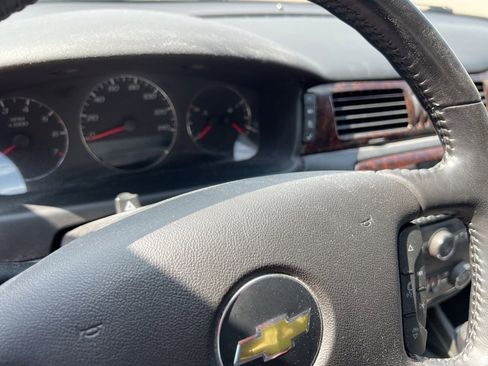 Used 2013 Chevrolet Impala LT w/ LT Sunroof Package image 33