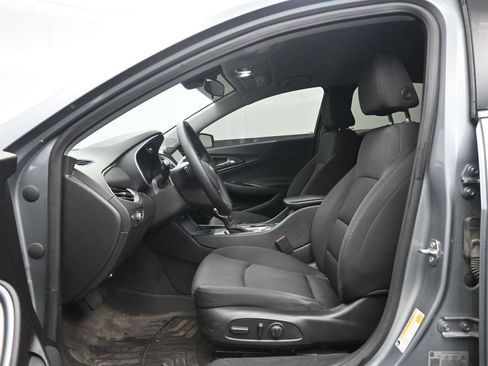 Used 2024 Chevrolet Malibu RS FWD image 22