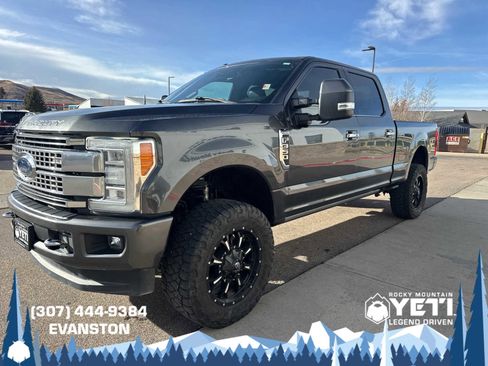 Used 2017 Ford F350 Platinum w/ Platinum Ultimate Package image 7