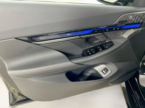 New 2027 BMW M5 w/ Carbon Package AWD/4WD image 16