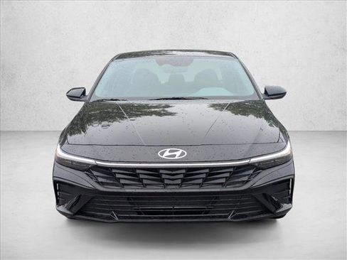 New 2026 Hyundai Elantra SE FWD image 6