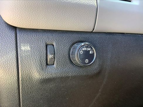 Used 2018 Chevrolet Colorado W/T w/ WT Convenience Package RWD image 31