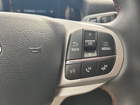 Used 2026 Ford Explorer Active w/ Active Comfort Package AWD/4WD image 26
