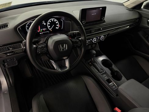 Certified 2024 Honda Civic EX-L image 4