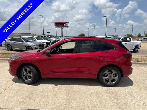 Certified 2024 Ford Escape ST-Line FWD image 3