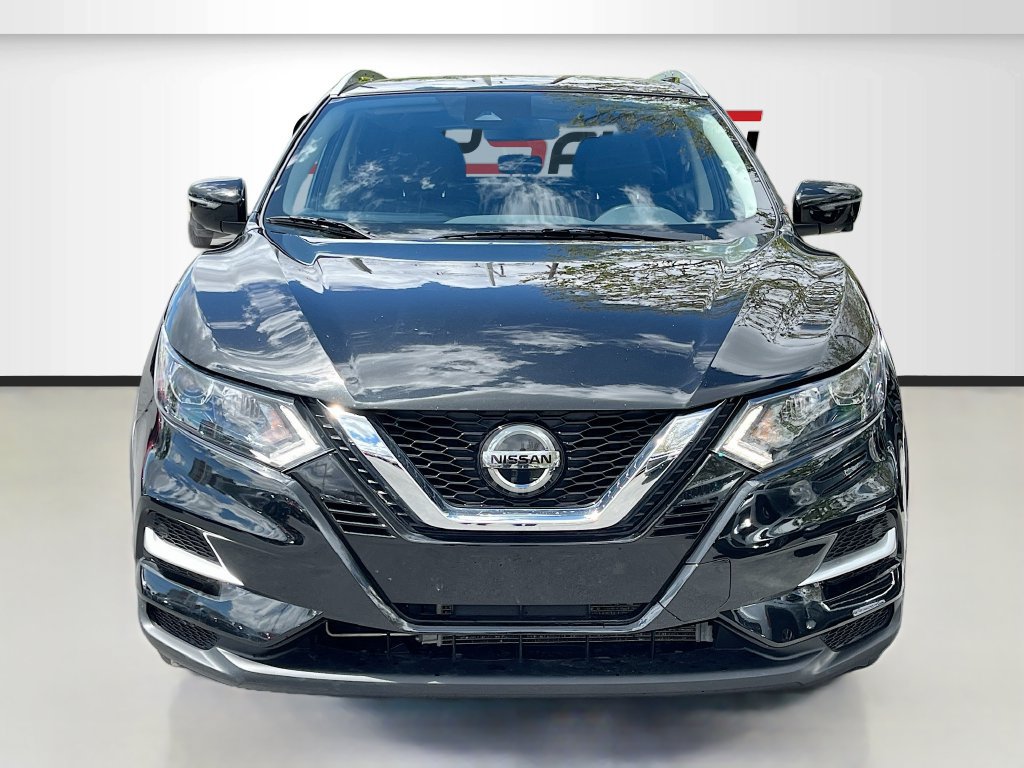 Used 2022 Nissan Rogue Sport SL AWD/4WD image 2