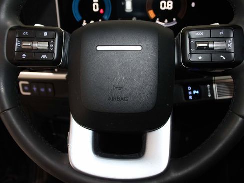 Used 2025 Hyundai Santa Fe SEL w/ Tow & Go Package image 17