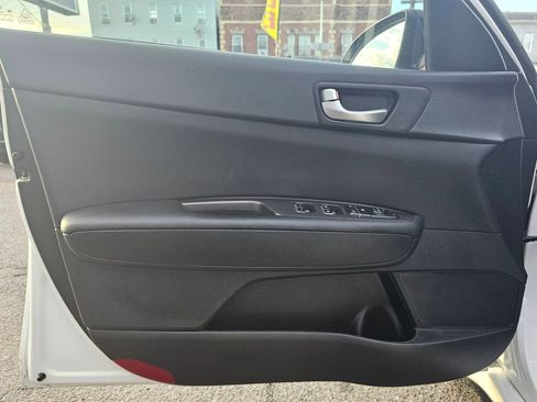Used 2020 Kia Optima SE image 7