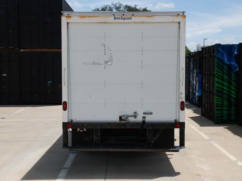 Used 2018 Ford E-350 and Econoline 350 Super Duty RWD image 13