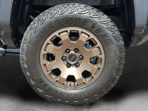 Used 2026 Toyota Tacoma 4x4 Double Cab Hybrid w/ Tow Tech Package image 22