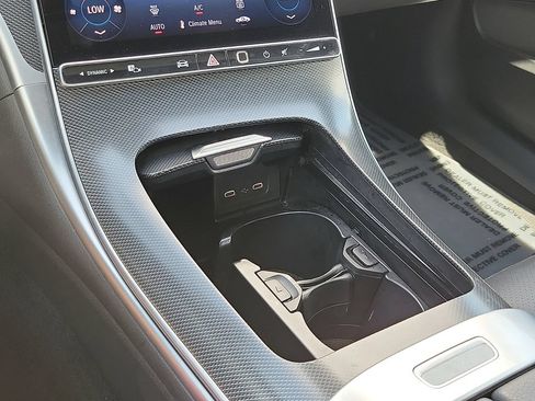 Used 2025 Mercedes-Benz C 300 Sedan w/ Winter Package image 17