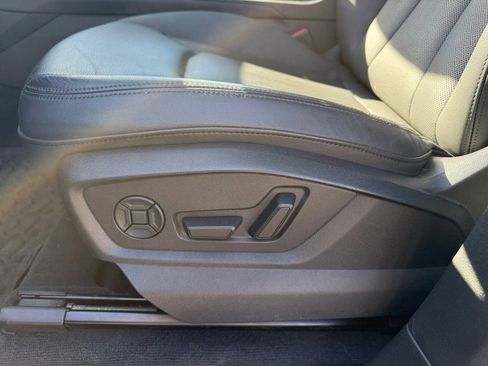 Certified 2024 Audi Q7 3.0T Prestige image 30