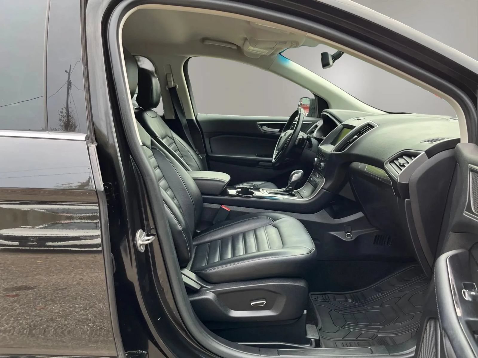 Used 2015 Ford Edge SEL w/ Equipment Group 201A AWD/4WD image 11
