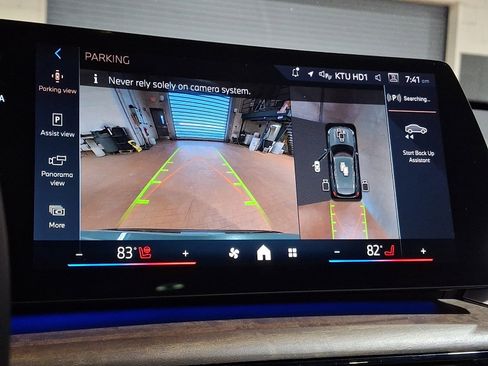 Used 2025 BMW X1 xDrive28i w/ Technology Package image 16