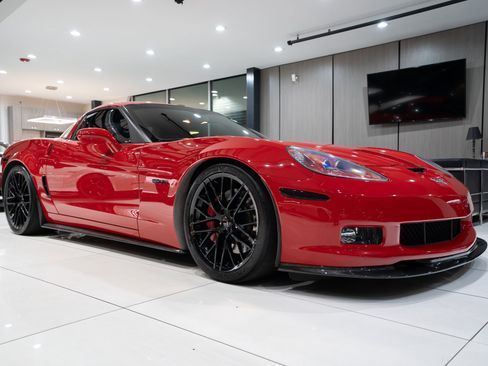 Used 2009 Chevrolet Corvette Z06 w/ Preferred Equipment Group RWD image 30