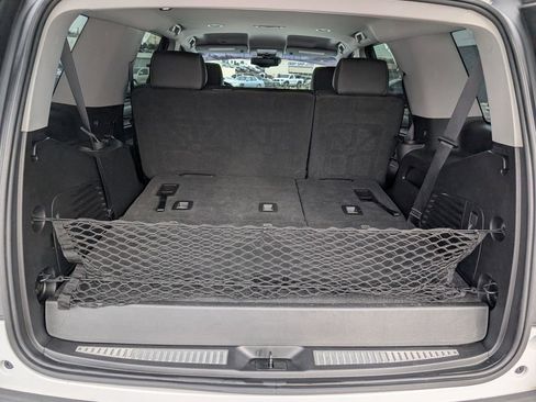 Used 2018 GMC Yukon SLT image 12