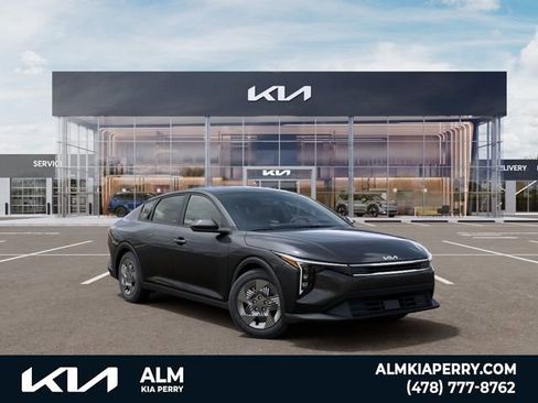 New 2026 Kia K4 LX image 8