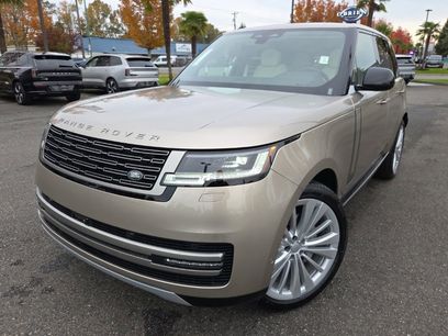 New 2025 Land Rover Range Rover SE