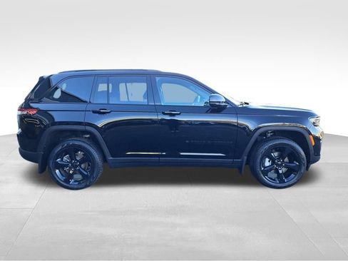 New 2025 Jeep Grand Cherokee Limited w/ Luxury Tech Group II AWD/4WD image 7