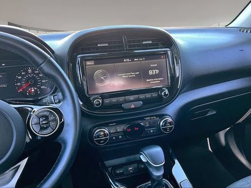 Used 2021 Kia Soul EX FWD image 9