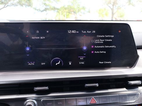 Used 2025 Kia Telluride S FWD image 30
