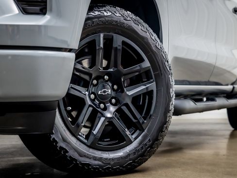 Used 2024 Chevrolet Silverado 1500 Custom w/ Turbomax Blackout Package AWD/4WD image 24