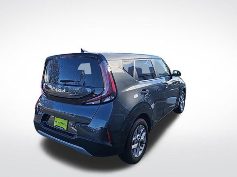 Used 2024 Kia Soul LX w/ Option Group 015 FWD image 9