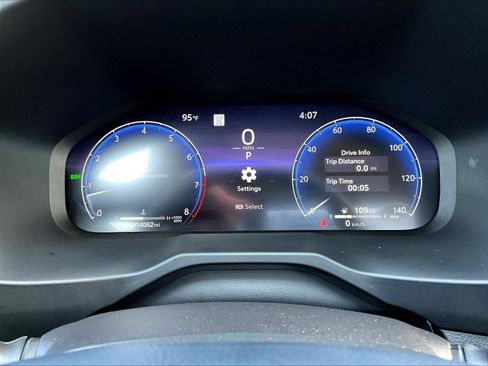 Used 2025 Toyota RAV4 Limited w/ Weather Package AWD/4WD image 15
