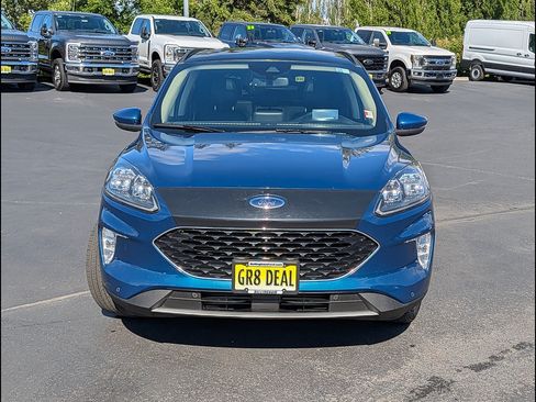 Used 2020 Ford Escape Titanium w/ Titanium Premium Package 2.0 AWD/4WD image 2