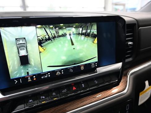 New 2026 Chevrolet Silverado 1500 LT Trail Boss w/ LT Trail Boss Premium Package AWD/4WD image 18