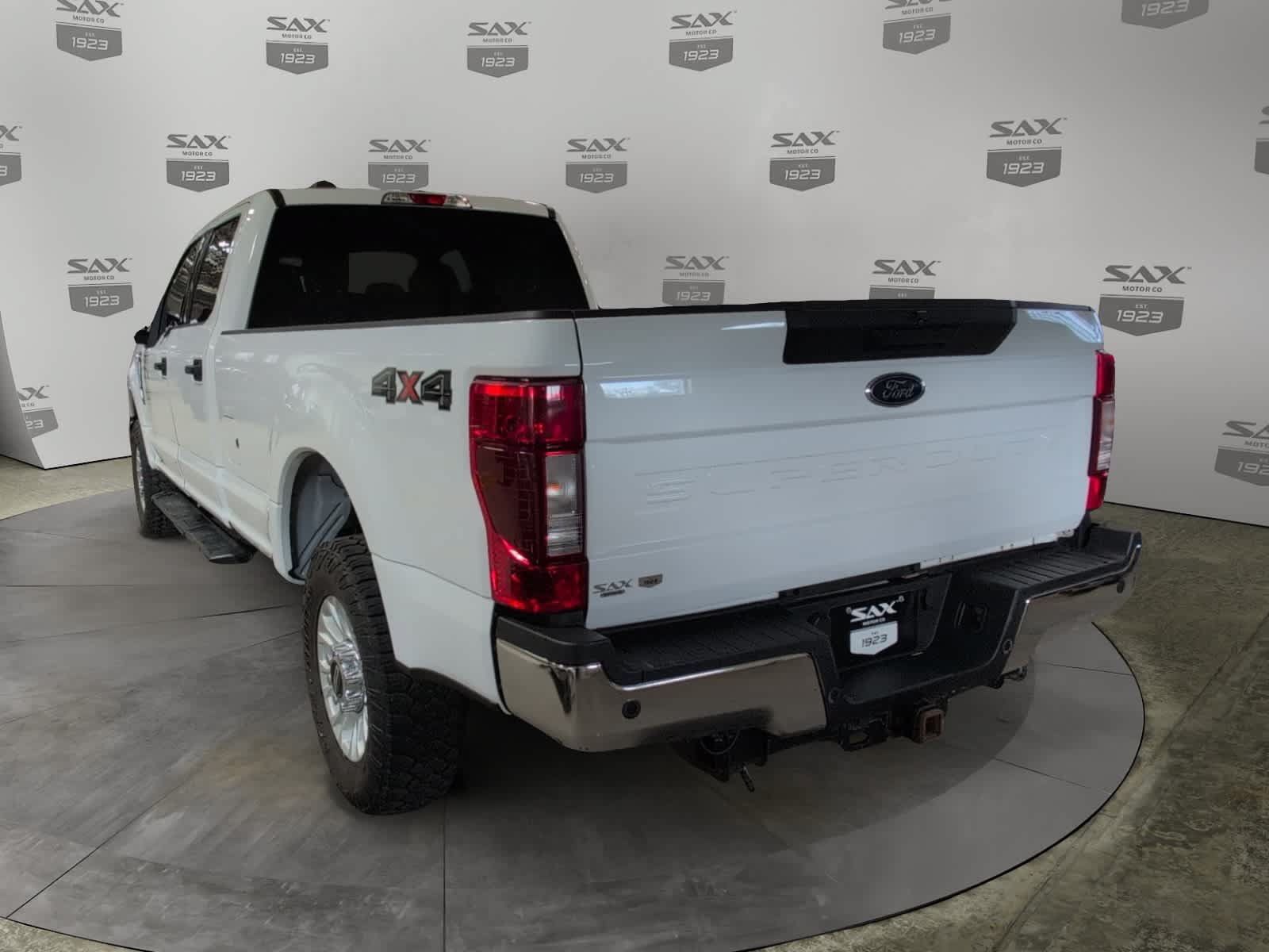 Used 2022 Ford F250 XLT w/ XLT Value Package AWD/4WD image 3