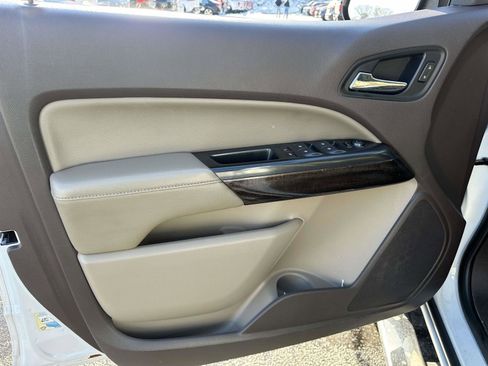 Used 2018 GMC Canyon SLT w/ Trailering Package image 17