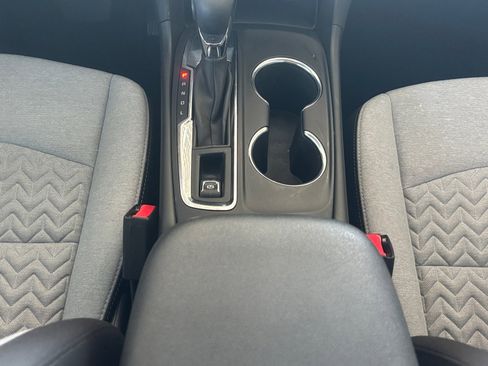 Used 2023 Chevrolet Equinox LS image 5