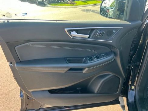 Used 2024 Ford Edge Titanium w/ Equipment Group 301A AWD/4WD image 23