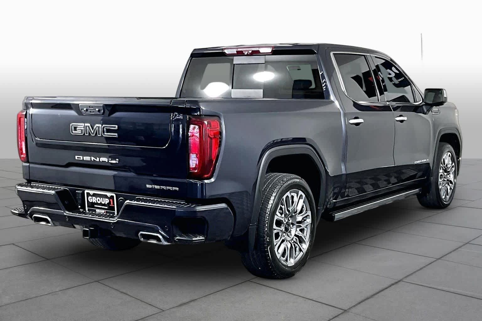 Used 2023 GMC Sierra 1500 Denali Ultimate AWD/4WD image 12