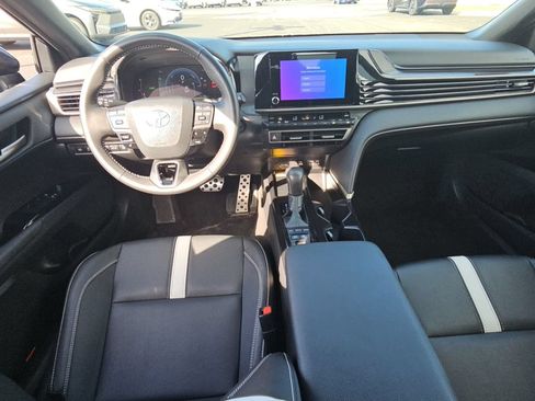 Used 2026 Toyota Camry SE FWD image 8