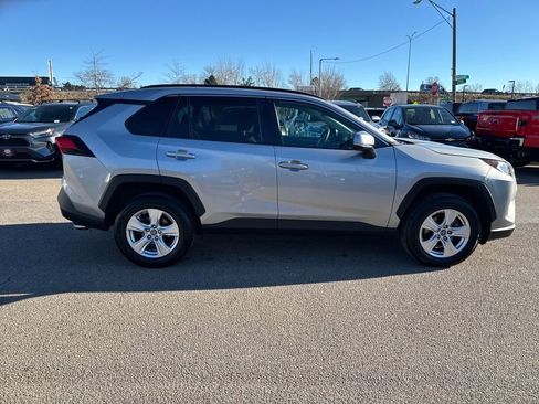 Used 2021 Toyota RAV4 XLE image 8