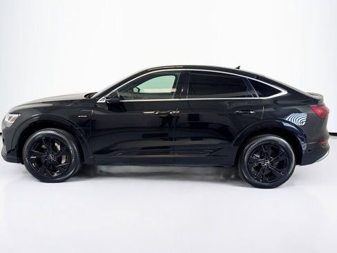 Used 2022 Audi e-tron Premium image 8