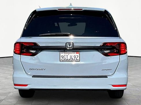 Used 2023 Honda Odyssey Sport image 5