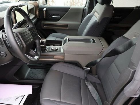 Certified 2025 GMC Hummer EV 2X AWD/4WD image 47