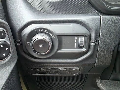 New 2026 Jeep Wrangler Unlimited Rubicon AWD/4WD image 28