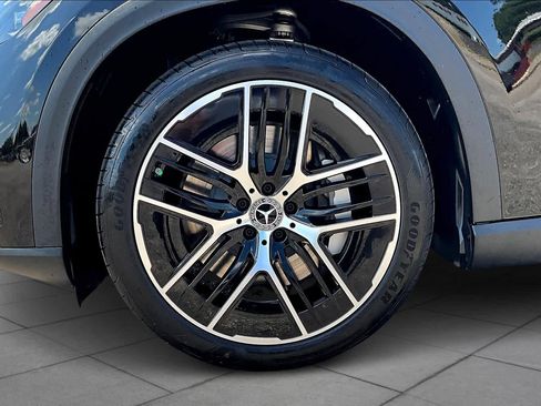 Used 2024 Mercedes-Benz EQE 350+ SUV image 11