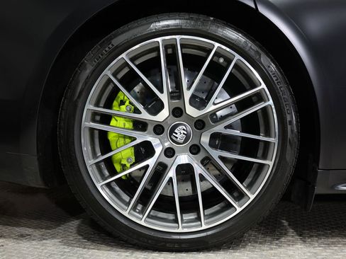 Used 2021 Porsche Panamera Turbo S w/ Assistance Package image 10