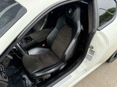 Used 2014 Maserati GranTurismo MC image 25