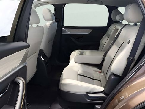 New 2025 MAZDA CX-70 Plug-In Hybrid w/ Premium Pkg image 22